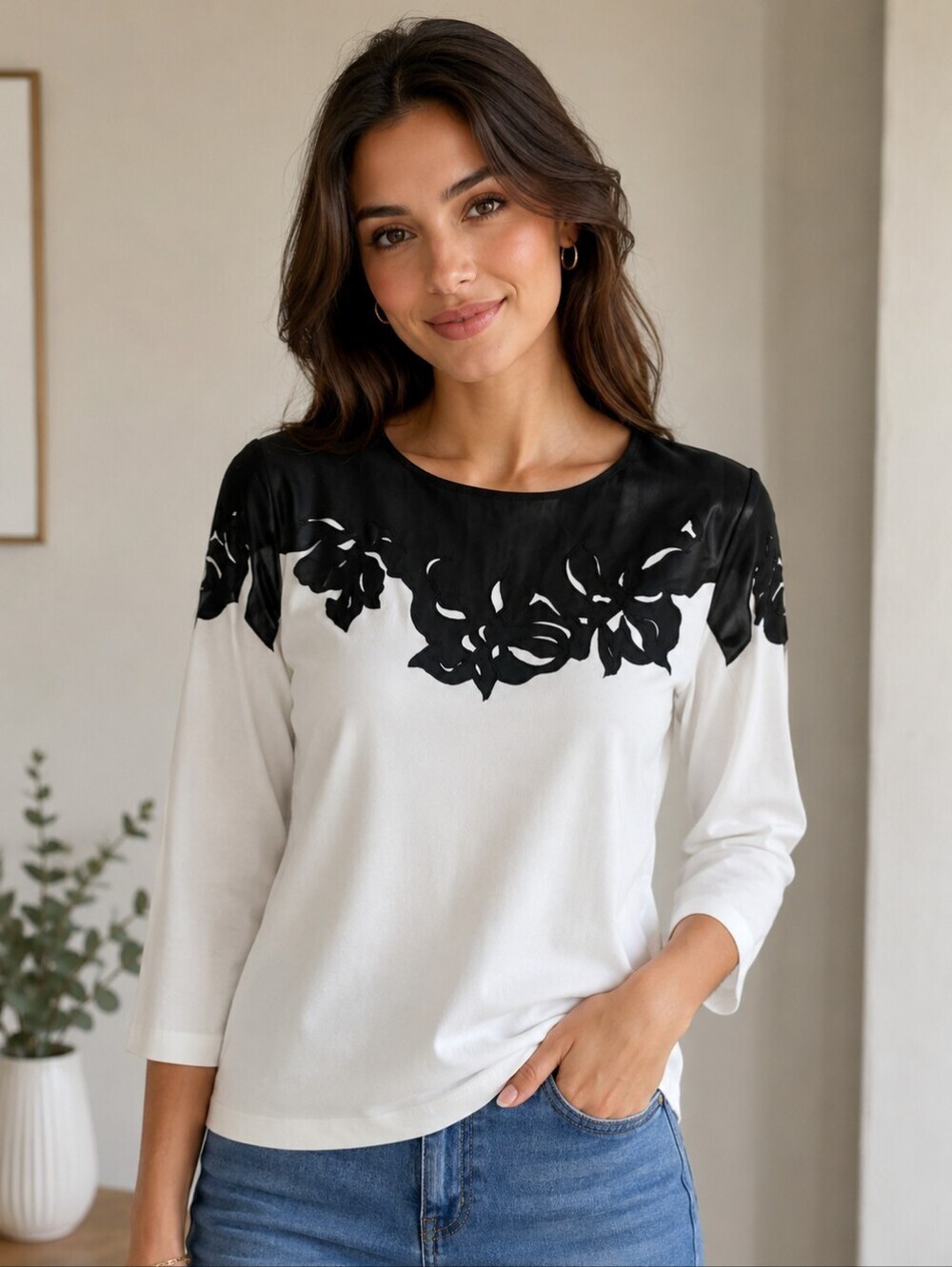 Chico’s Faux Leather Trim Ponte Top Size Large White 3/4 Sleeve